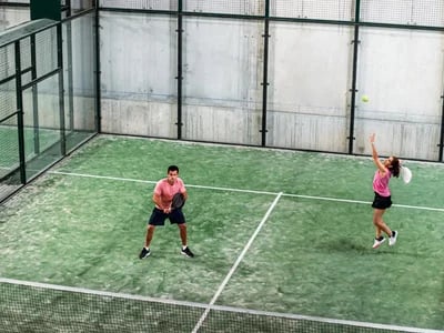 Besuche padelprofideutschland.de/padelschlaeger – Jetzt Beratung &amp; Testschläger sichern!