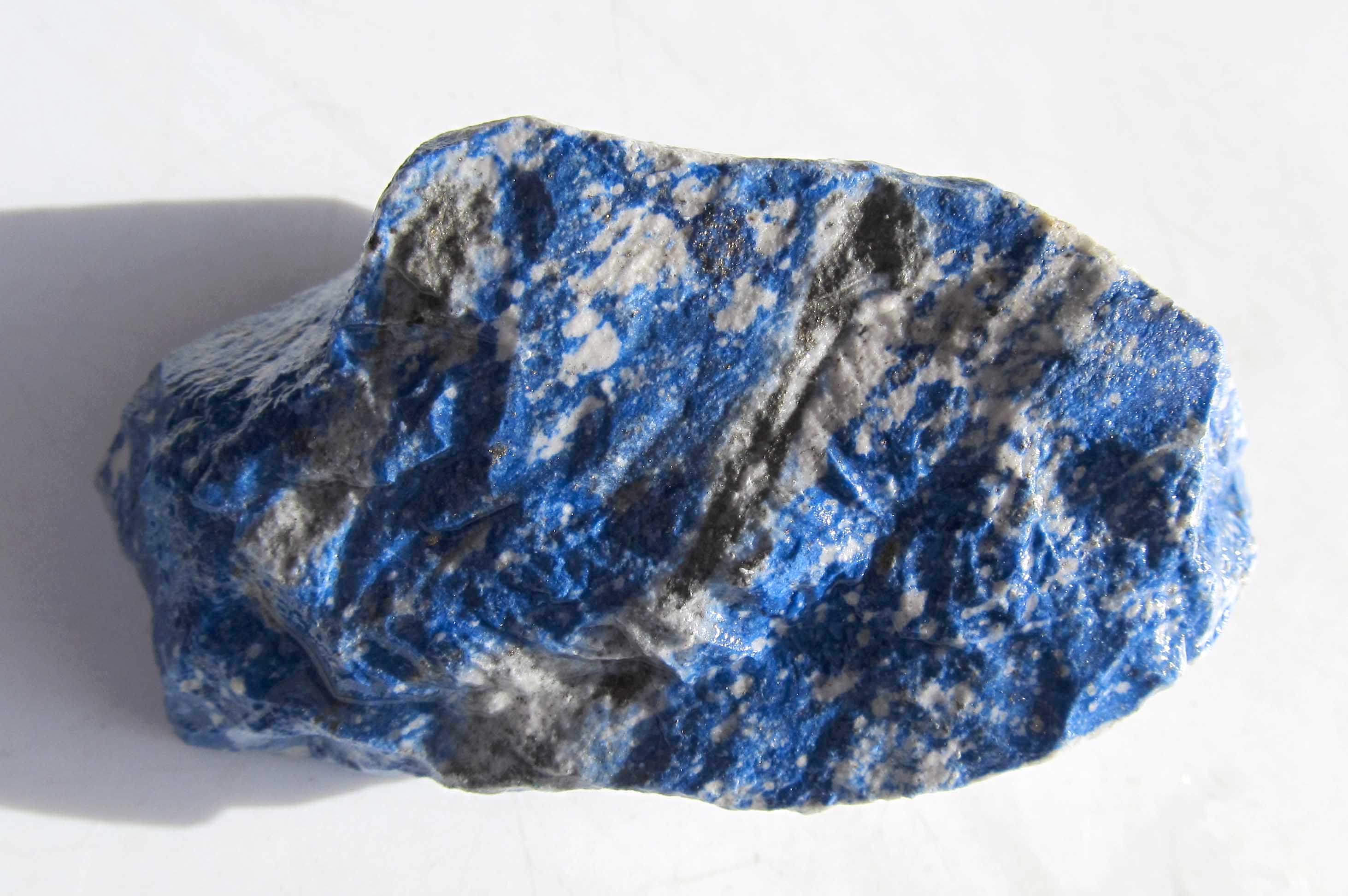 lapislazuli kaufen und ein Stück Geschichte und Magie tragen