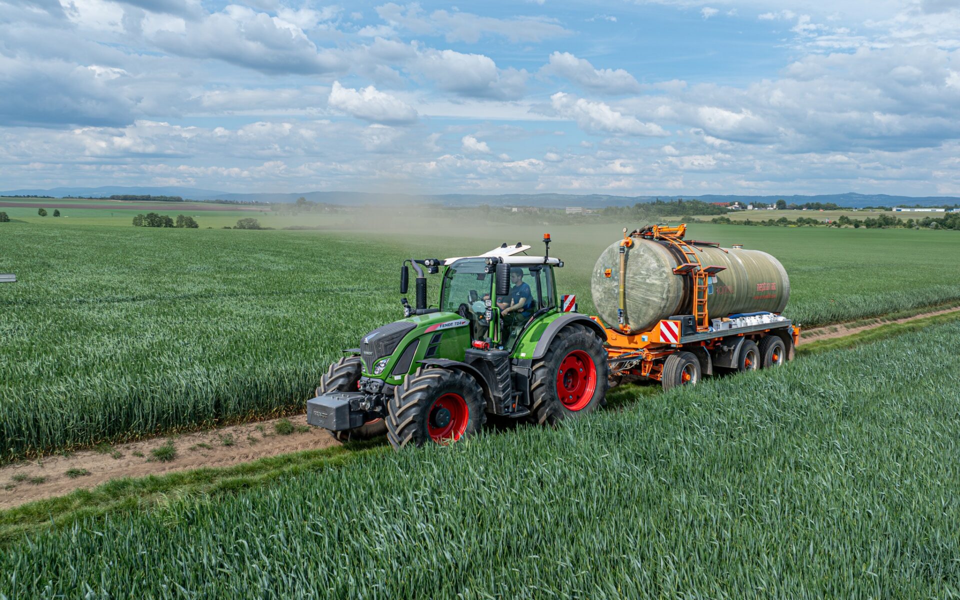 Optimieren Sie Ihre Landtechnik mit agri-teile Komponenten – Effizienz und Zuverlässigkeit vereint