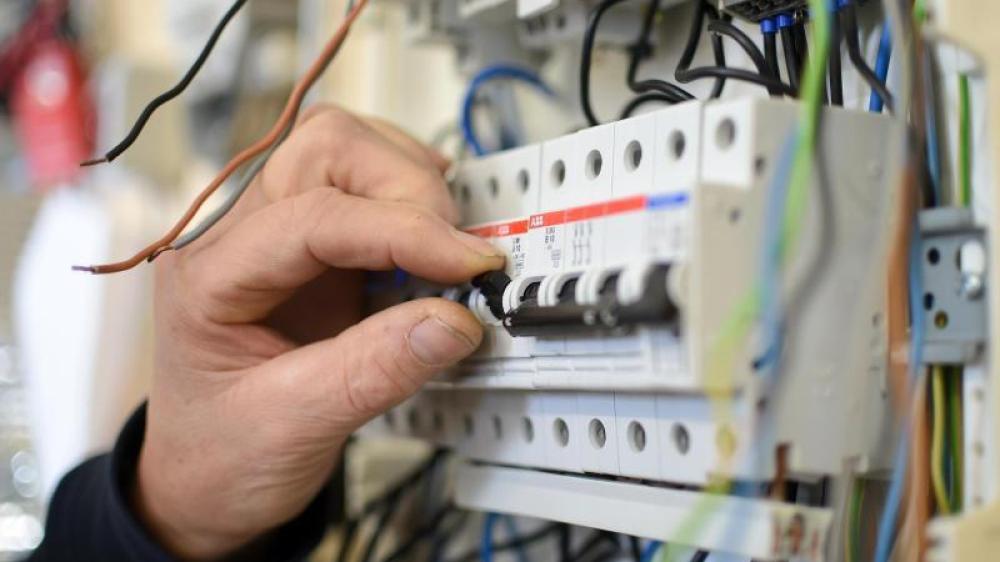 DGUV V3 Prüfung – Wie Betriebe ihre elektrische Sicherheit gewährleisten können